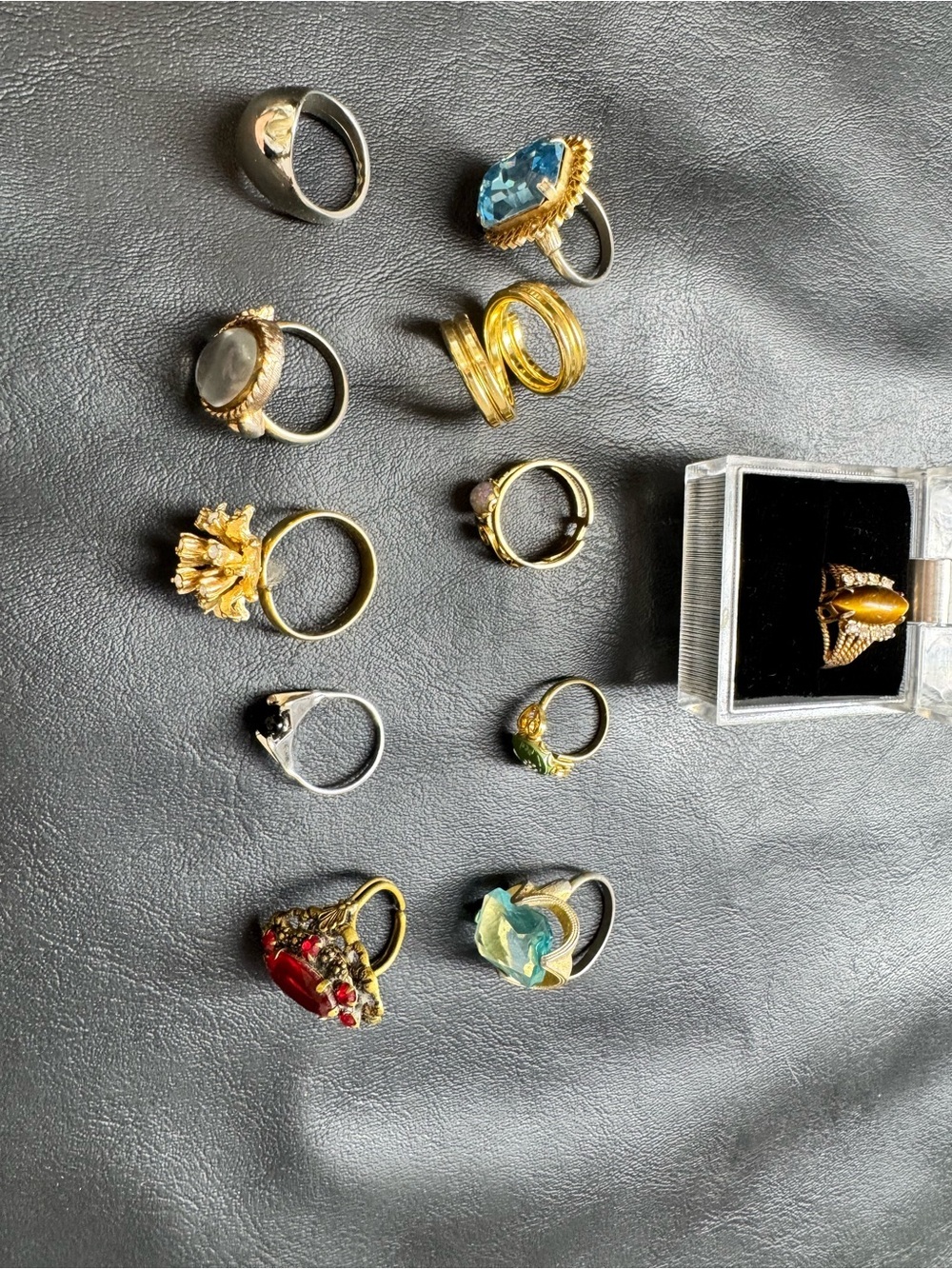Mixed Women’s Fashion Ring Set – Blue, Red, Green, Gold Accents